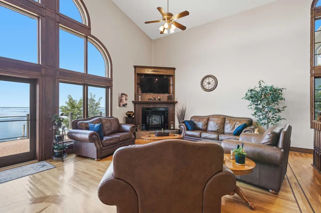 49 Bay View Street Rochon Sands AB T0C 3B0