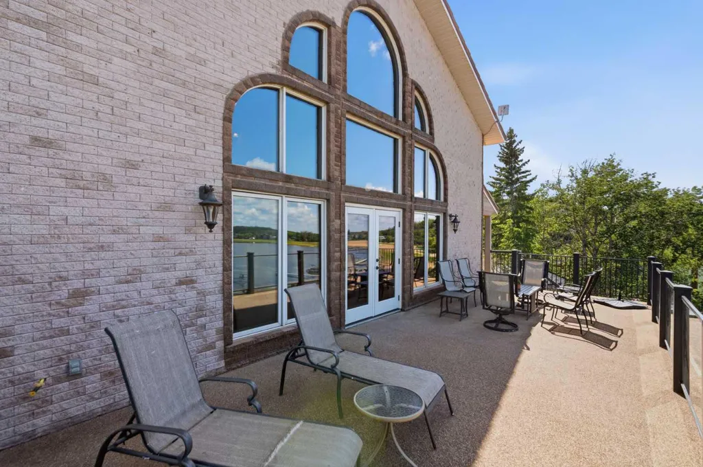 49 Bay View Street Rochon Sands AB T0C 3B0