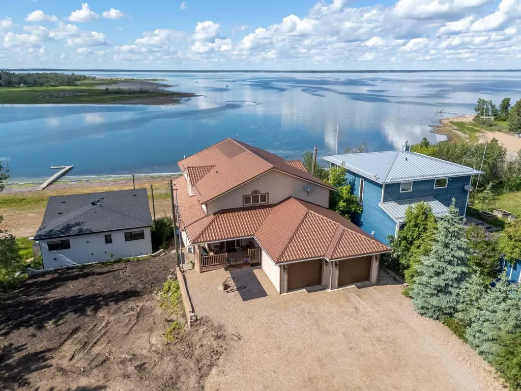 49 Bay View Street Rochon Sands AB T0C 3B0