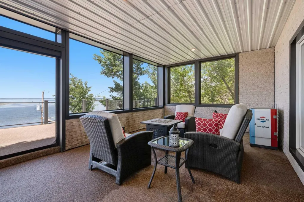 49 Bay View Street Rochon Sands AB T0C 3B0