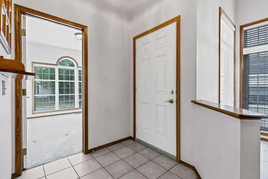 20 Douglasview Park SE Calgary AB T2Z 2R9