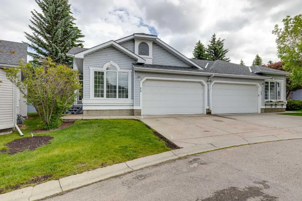 20 Douglasview Park SE Calgary AB T2Z 2R9