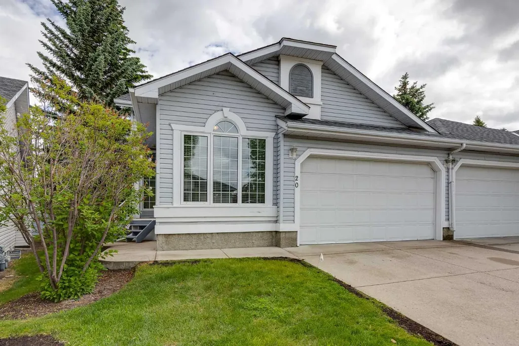 20 Douglasview Park SE Calgary AB T2Z 2R9
