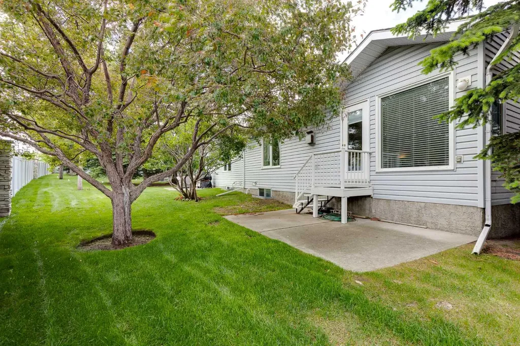 20 Douglasview Park SE Calgary AB T2Z 2R9