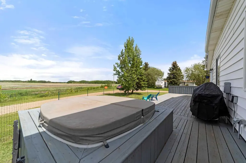 417 Hanson Street Bawlf AB T0B0J0