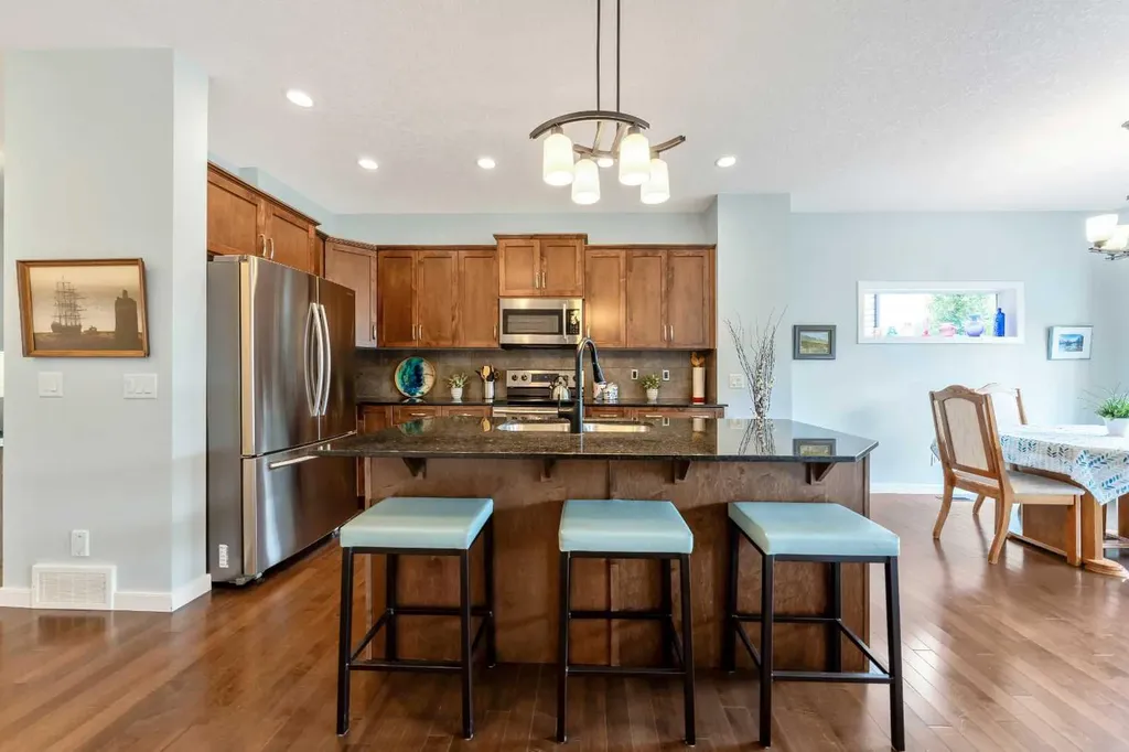 1065 Hillcrest Lane SW Airdrie AB T4B 3R6
