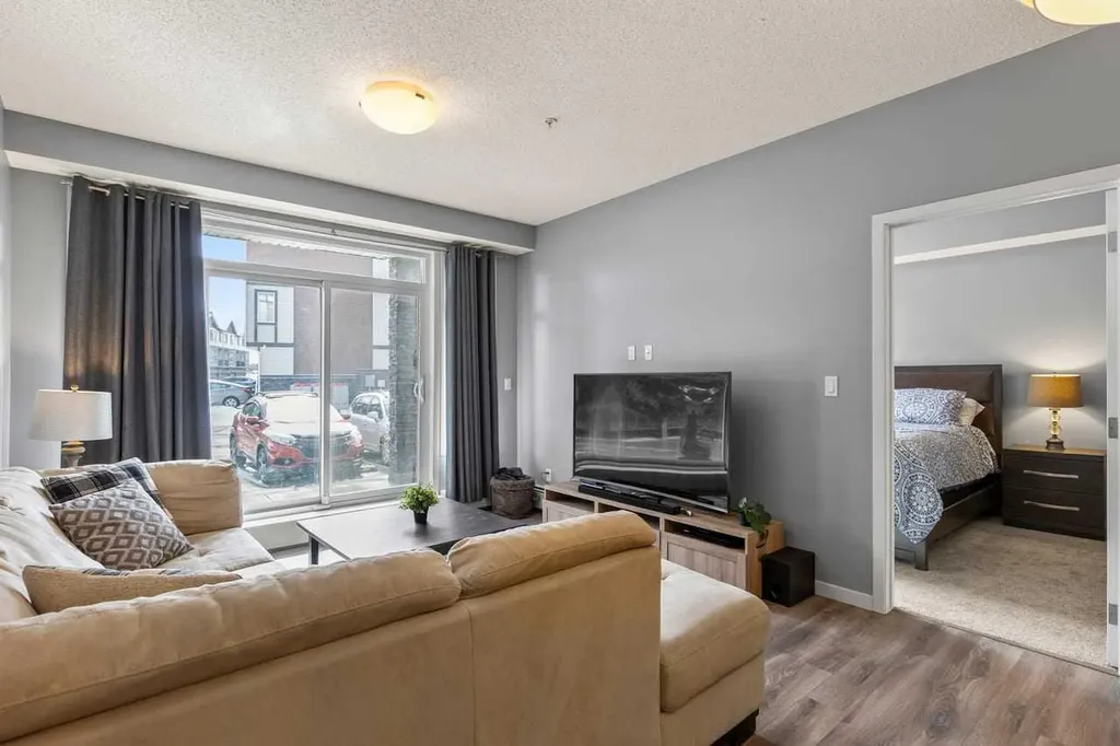 6703 New Brighton Avenue SE Calgary AB T2Z 5C8