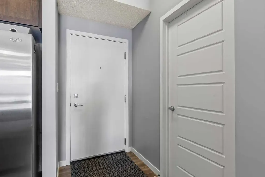 6703 New Brighton Avenue SE Calgary AB T2Z 5C8