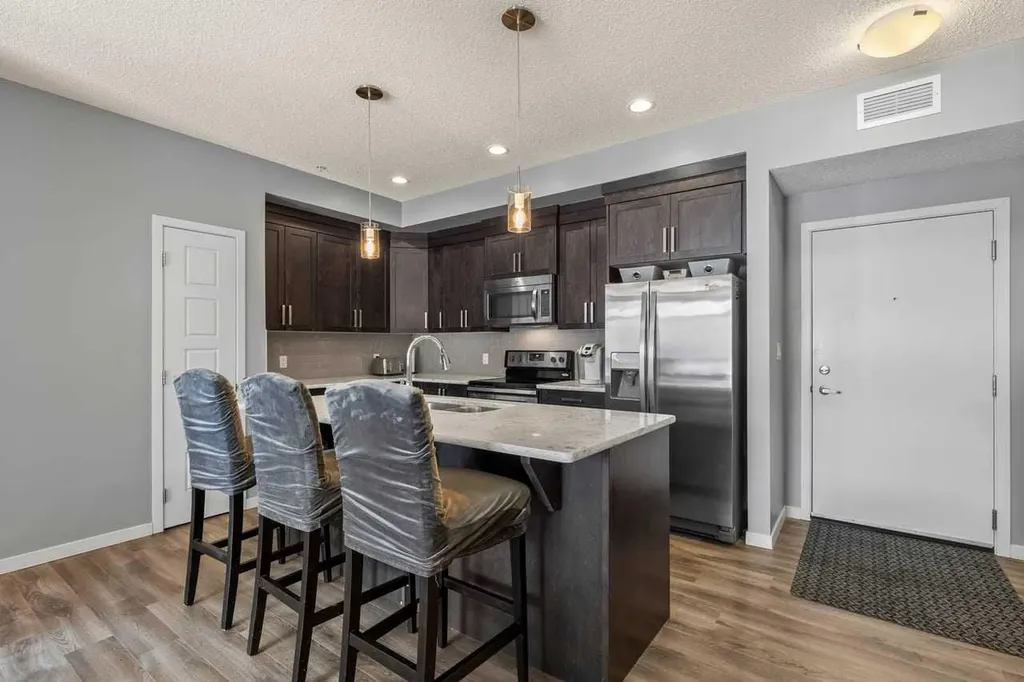 6703 New Brighton Avenue SE Calgary AB T2Z 5C8