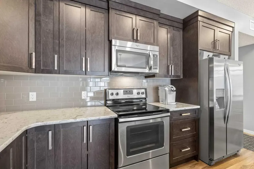 6703 New Brighton Avenue SE Calgary AB T2Z 5C8