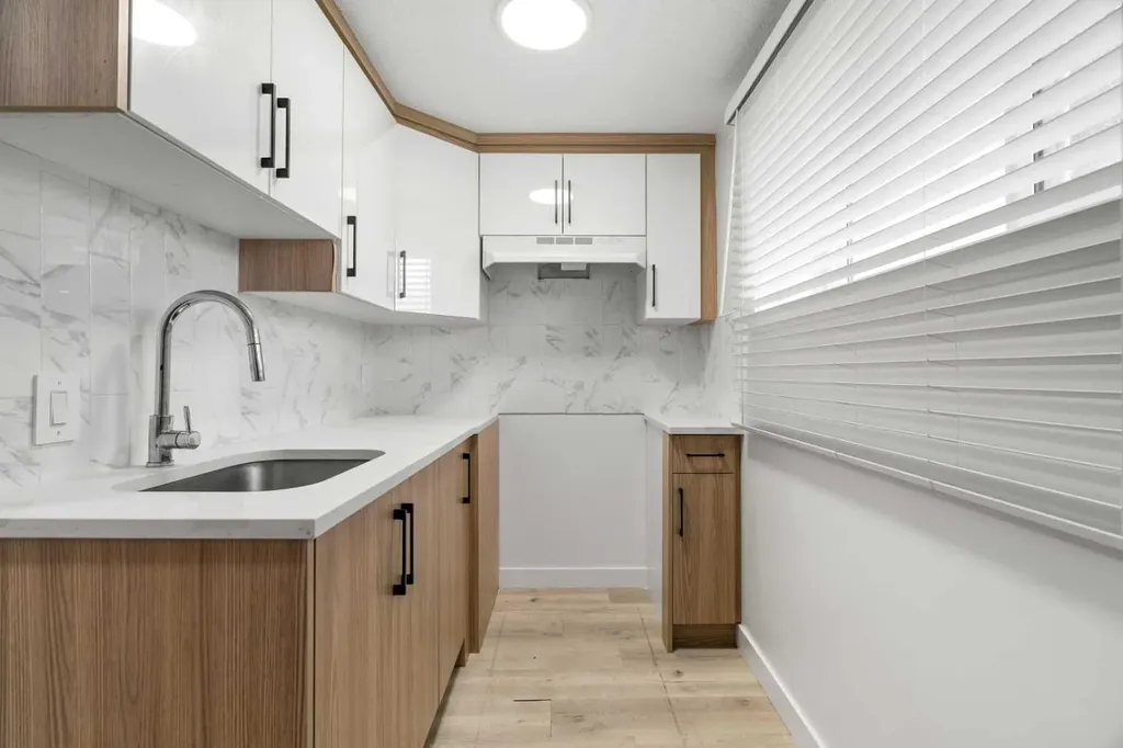 424 Penbrooke Crescent SE Calgary AB T2A 3T7