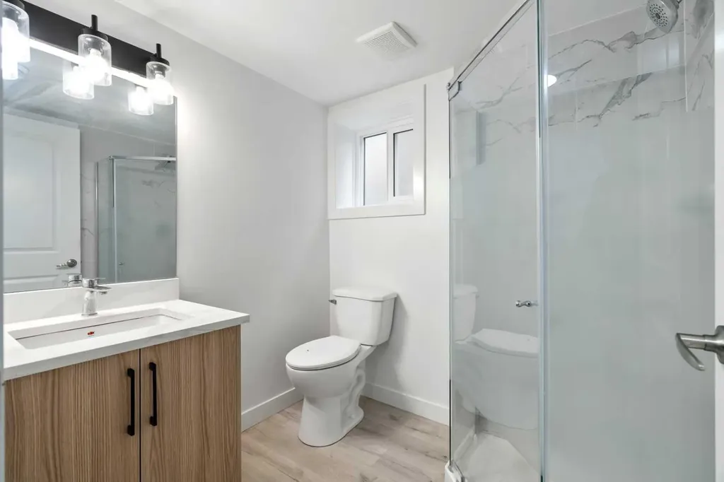 424 Penbrooke Crescent SE Calgary AB T2A 3T7