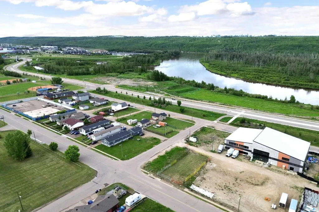 7310 Bulyea Avenue Fort Mcmurray AB T9H 1B5