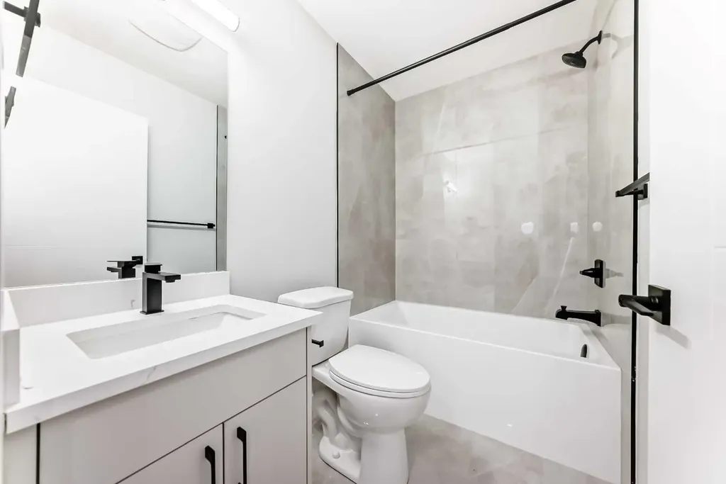 6305 62 Street NW Calgary AB T3B 2C4