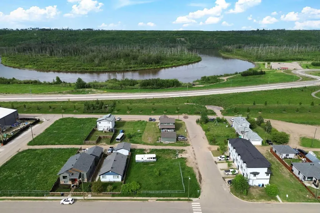 7202 Bulyea Avenue Fort Mcmurray AB T9H 1B3