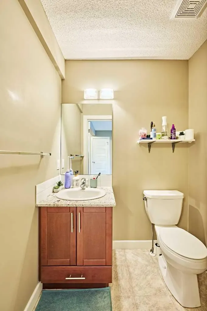 31 Pantego Lane NW Calgary AB T3K 0T1