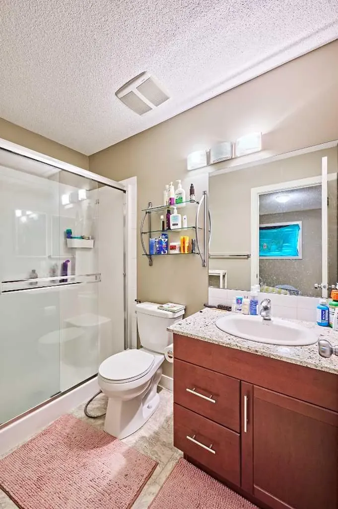 31 Pantego Lane NW Calgary AB T3K 0T1