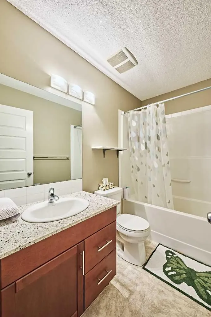 31 Pantego Lane NW Calgary AB T3K 0T1