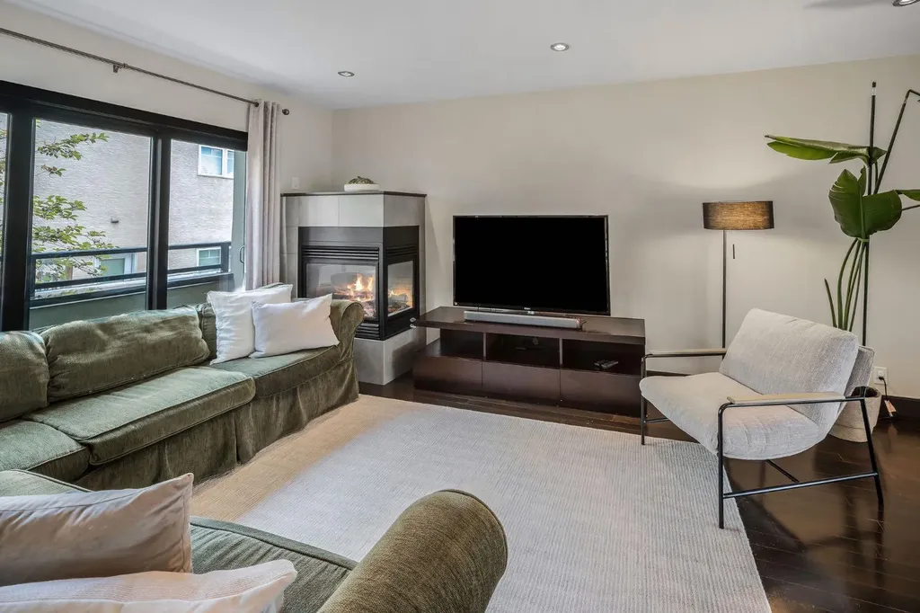 1625 34 Avenue SW Calgary AB T2T 2B5