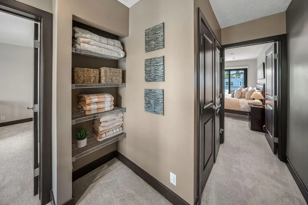 1625 34 Avenue SW Calgary AB T2T 2B5