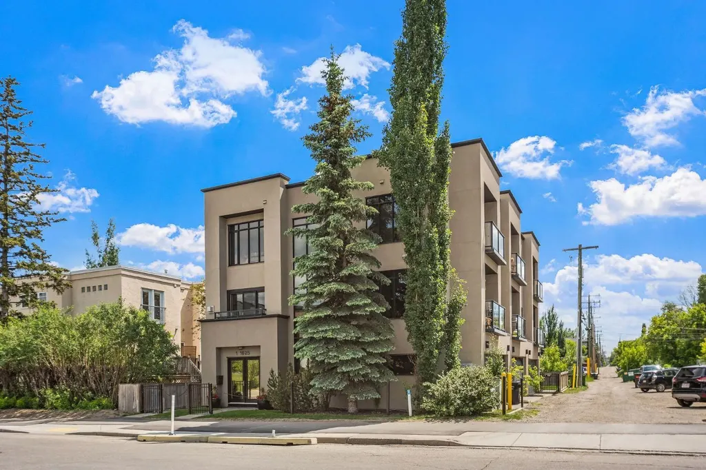 1625 34 Avenue SW Calgary AB T2T 2B5