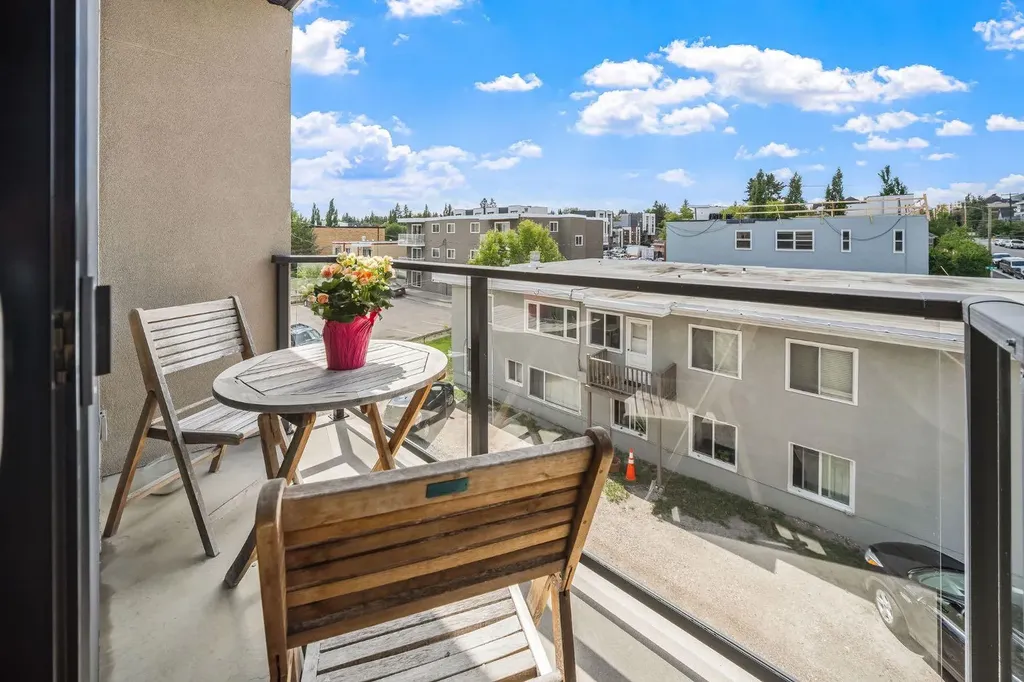 1625 34 Avenue SW Calgary AB T2T 2B5