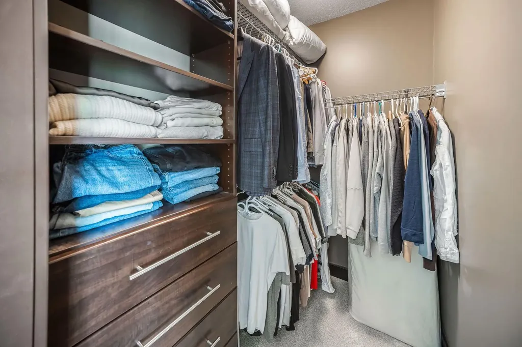 1625 34 Avenue SW Calgary AB T2T 2B5