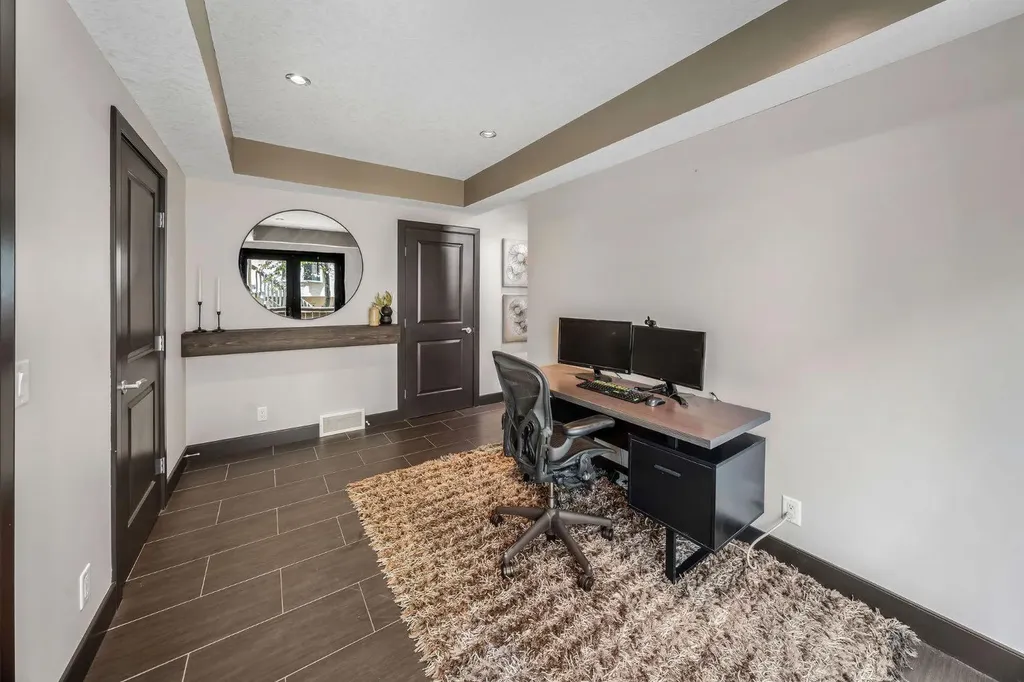 1625 34 Avenue SW Calgary AB T2T 2B5