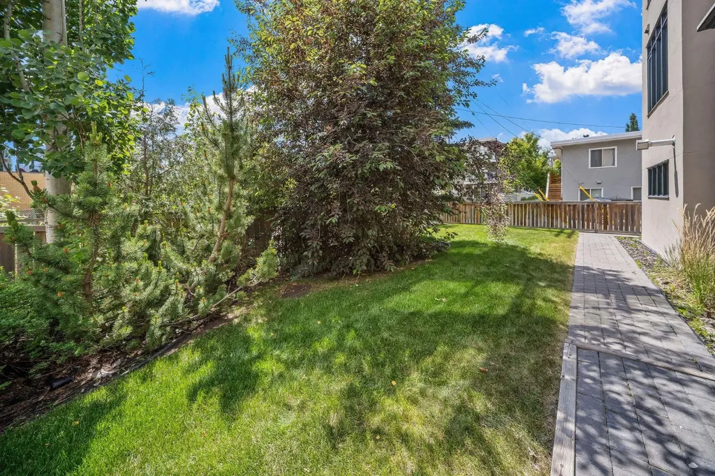 1625 34 Avenue SW Calgary AB T2T 2B5
