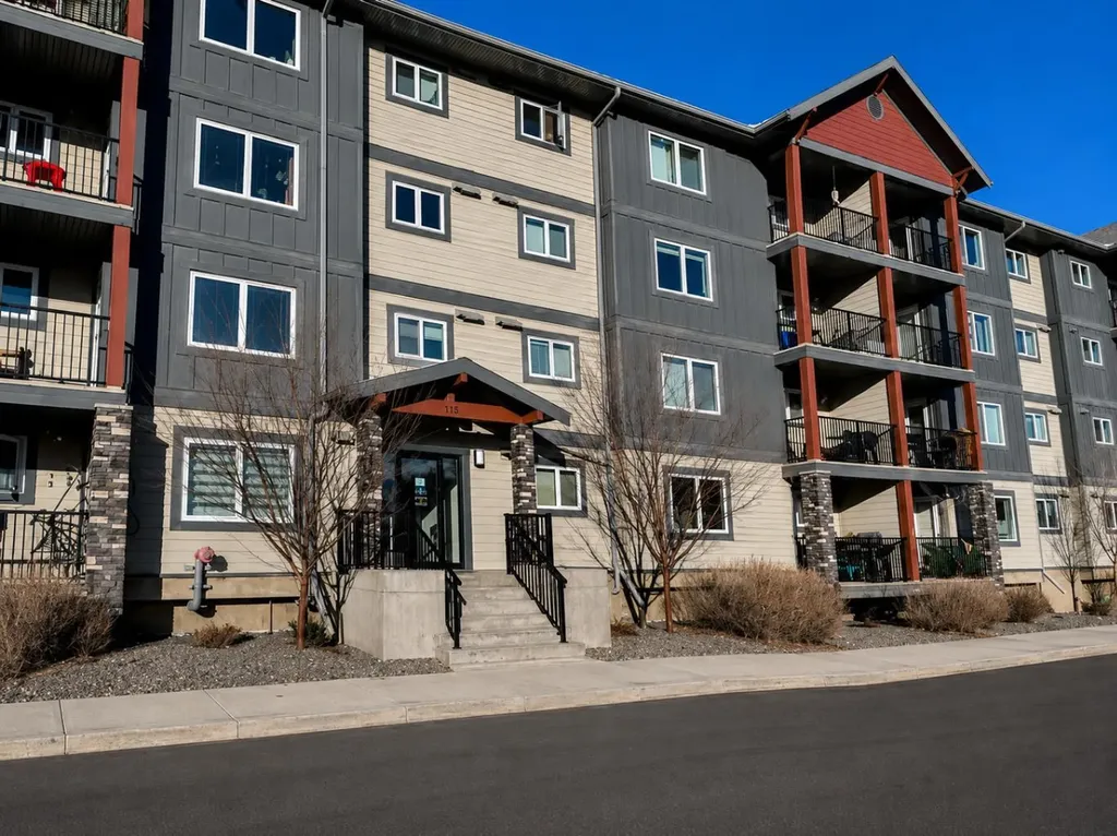 115 Denholm Gate Fort Mcmurray AB T9H 0B2