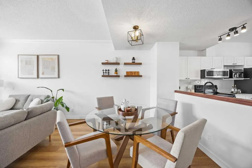 59 Prestwick Park SE Calgary AB T2Z 3V4