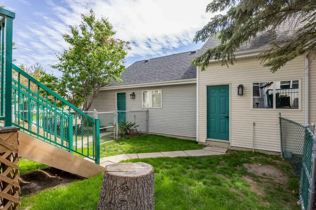 59 Prestwick Park SE Calgary AB T2Z 3V4