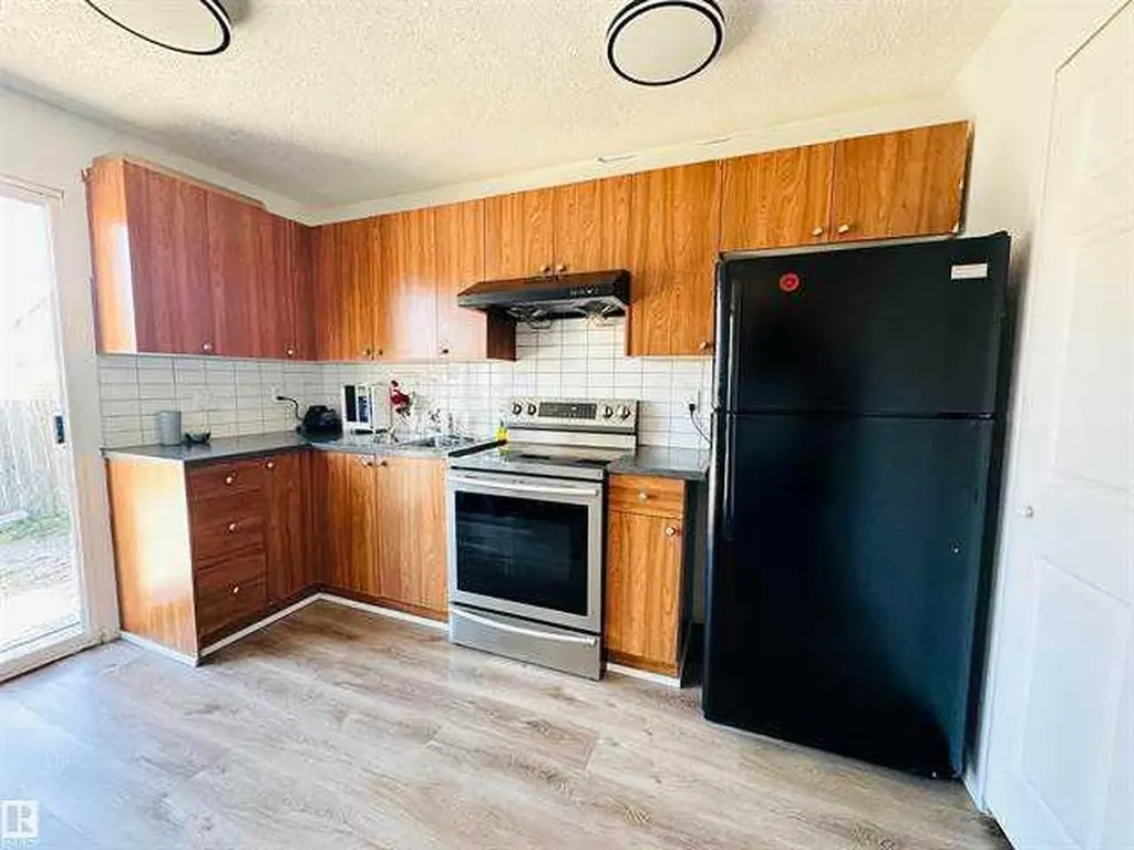40 Pinecliff Close NE Calgary AB T1Y 4N5