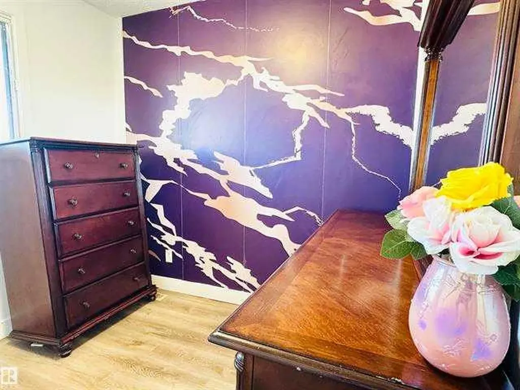 40 Pinecliff Close NE Calgary AB T1Y 4N5
