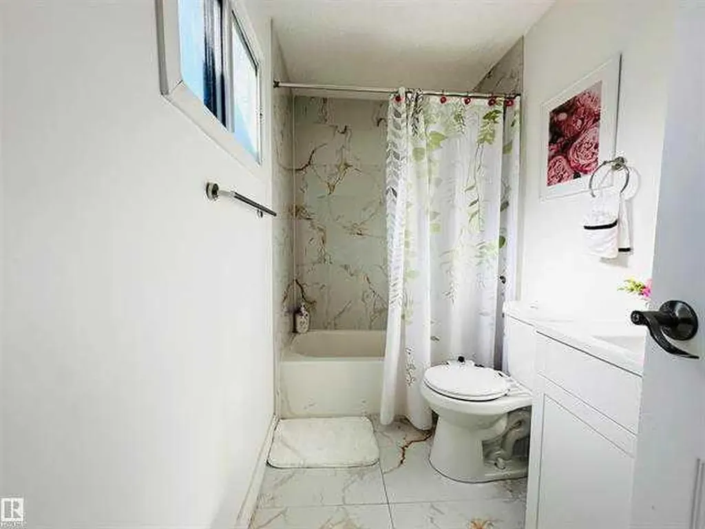 40 Pinecliff Close NE Calgary AB T1Y 4N5