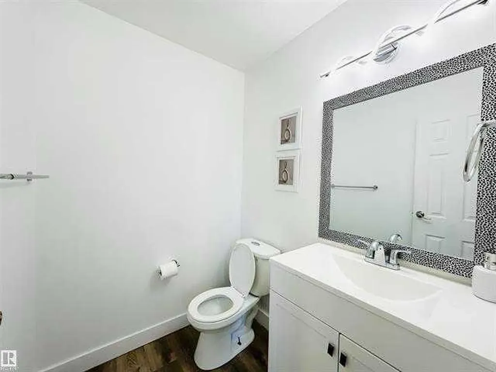 40 Pinecliff Close NE Calgary AB T1Y 4N5