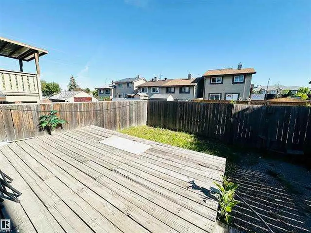 40 Pinecliff Close NE Calgary AB T1Y 4N5