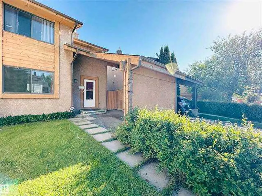 40 Pinecliff Close NE Calgary AB T1Y 4N5