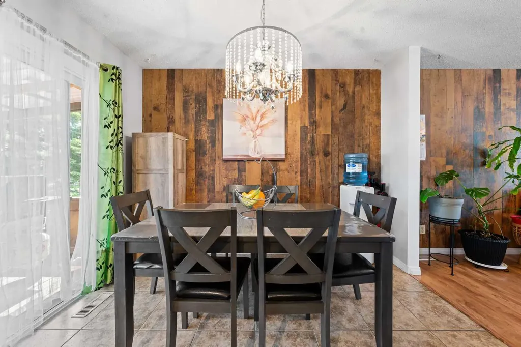 143 Castlebrook Rise NE Calgary AB T3J 1Y3