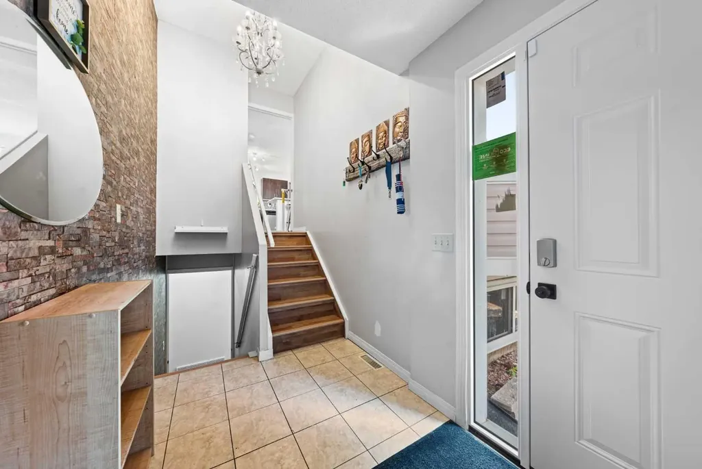 143 Castlebrook Rise NE Calgary AB T3J 1Y3