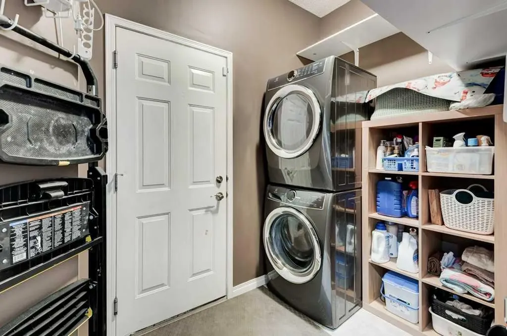 15 New Brighton Manor SE Calgary AB T2Z 4G8