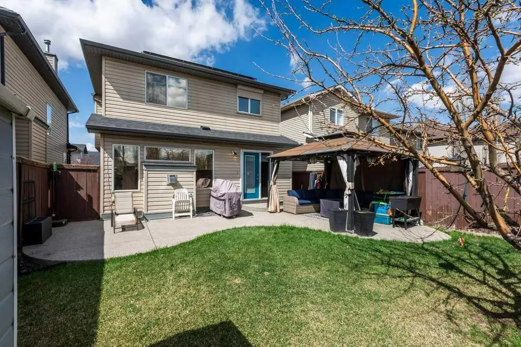 15 New Brighton Manor SE Calgary AB T2Z 4G8