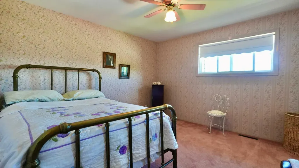 9527 89 Peace River AB T8S 1G7