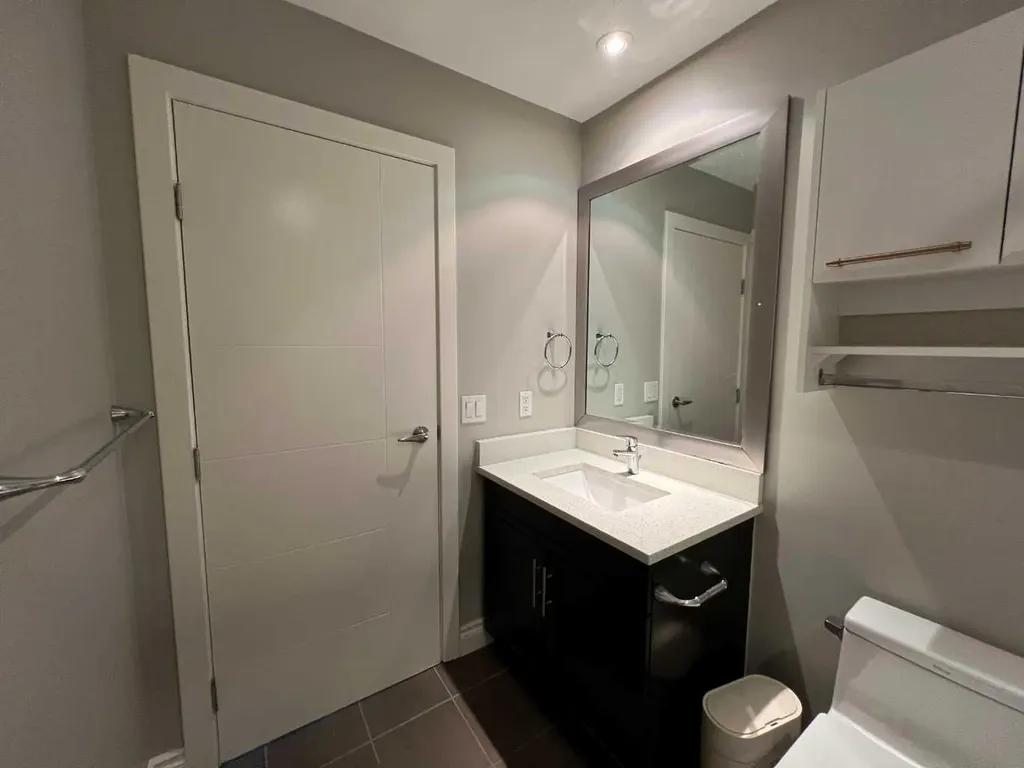 955 Mcpherson Road NE Calgary AB T2E 6V3