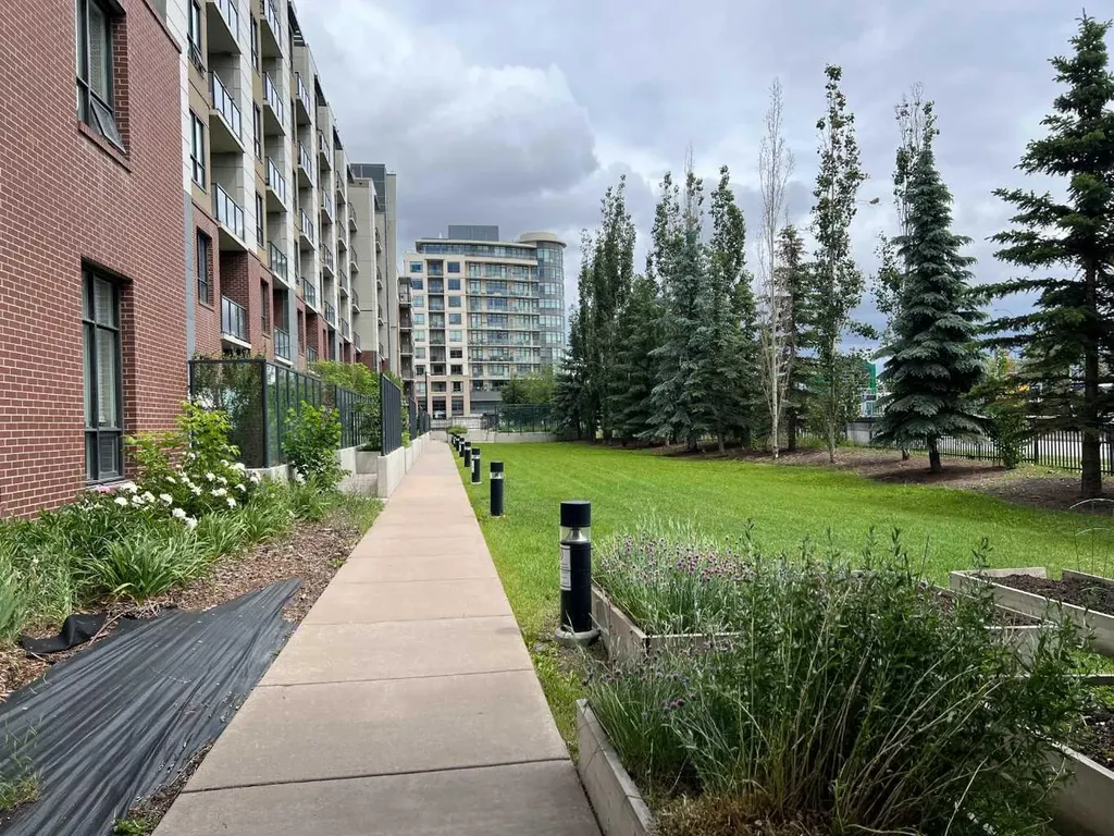 955 Mcpherson Road NE Calgary AB T2E 6V3