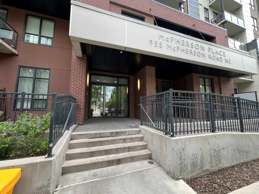 955 Mcpherson Road NE Calgary AB T2E 6V3