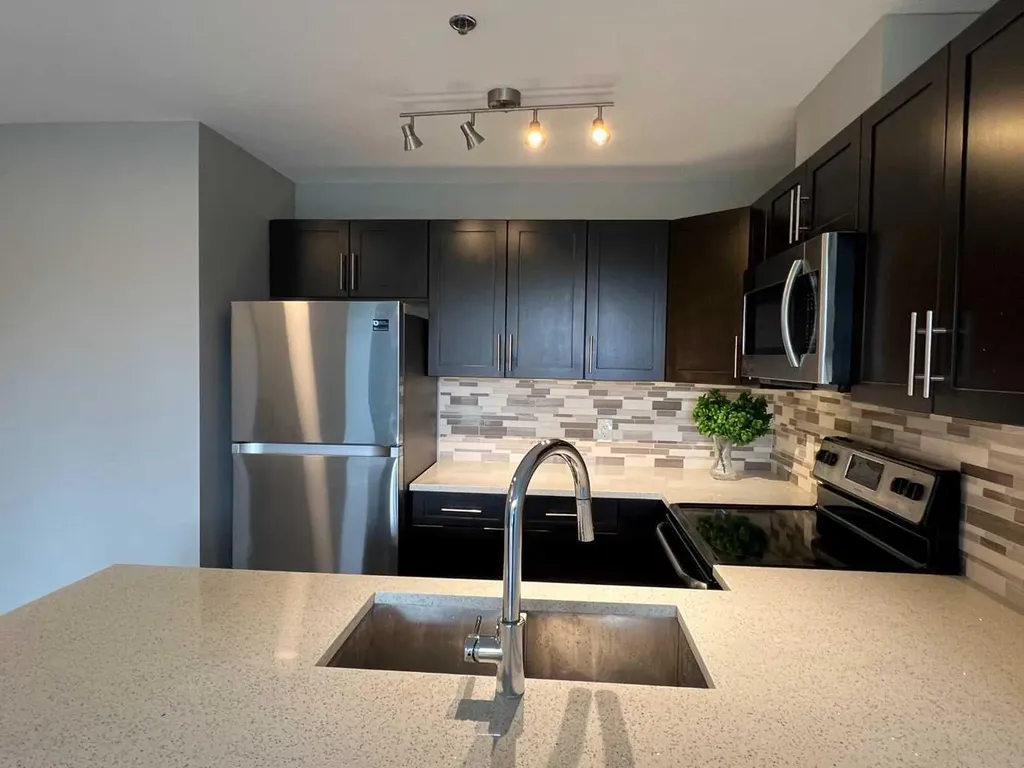 955 Mcpherson Road NE Calgary AB T2E 6V3
