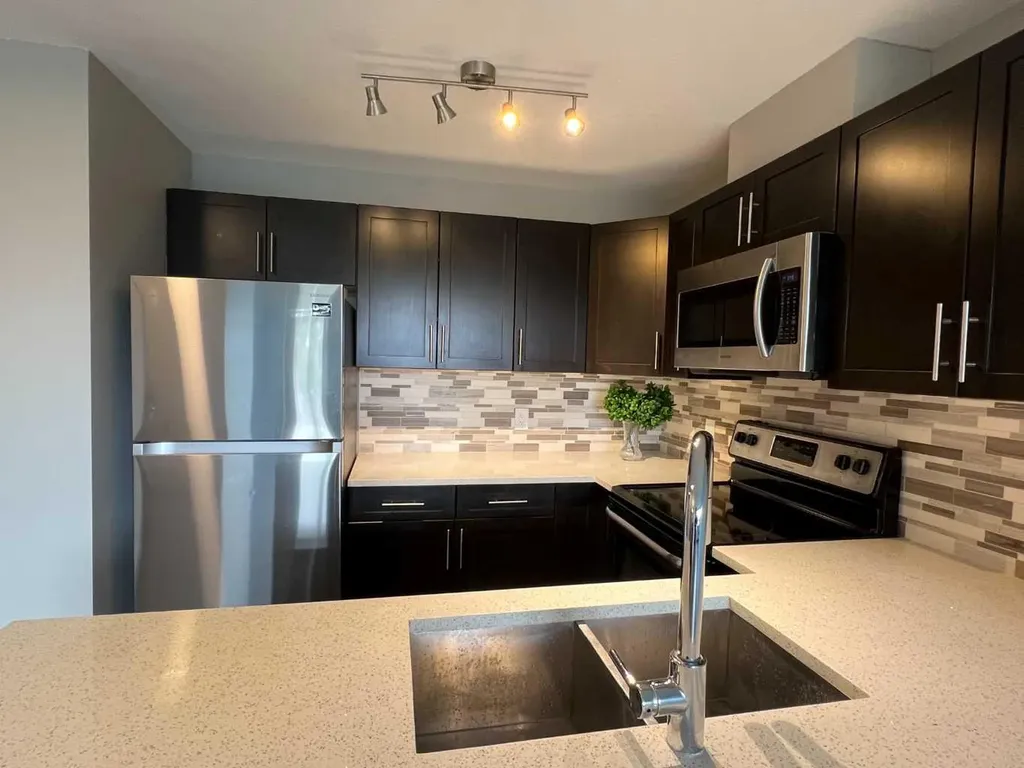 955 Mcpherson Road NE Calgary AB T2E 6V3