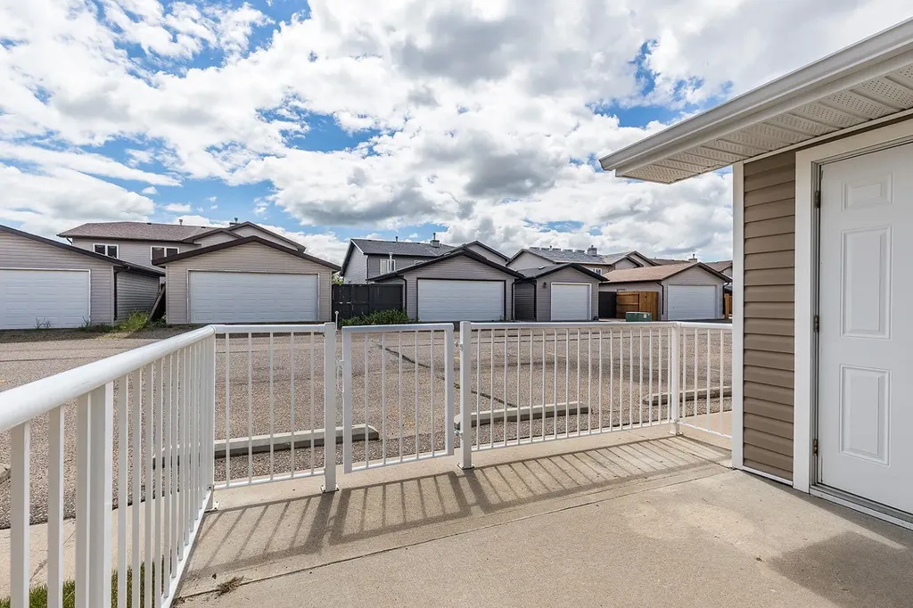 83 Northlands Lane NE Medicine Hat AB T1C0A8