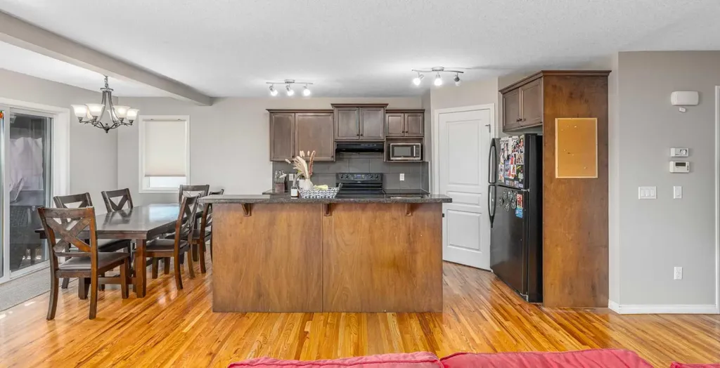 578 Luxstone Landing SW Airdrie AB T4B 0C7